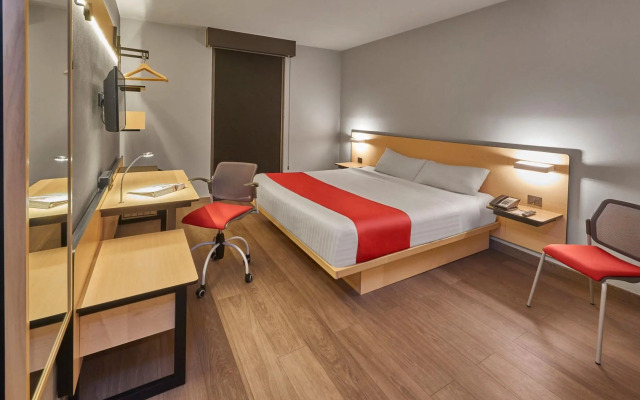 City Express Plus by Marriott Ciudad de México Mundo E