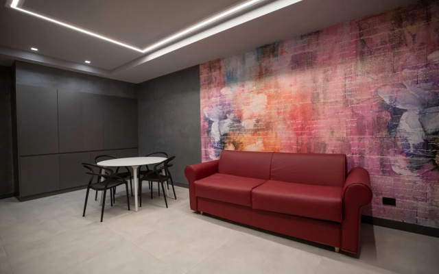 Red Diamond in Naples