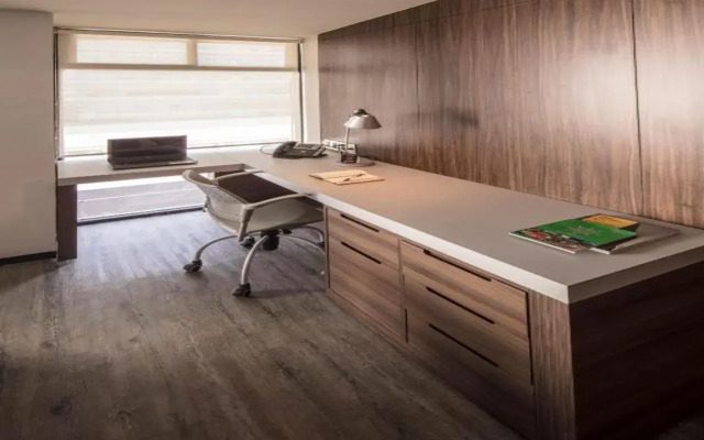 FlowSuites WTC