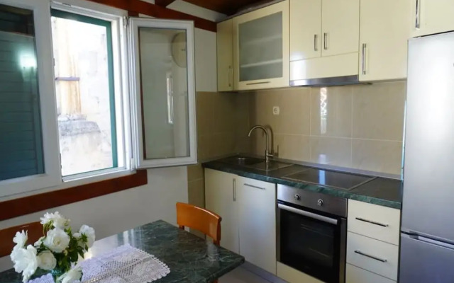 Charming Multi-level House With Sea View in Kaštel Stari