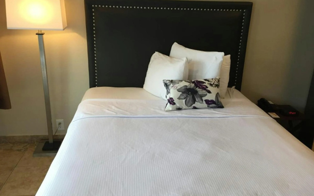 Hotel Iris - San Diego