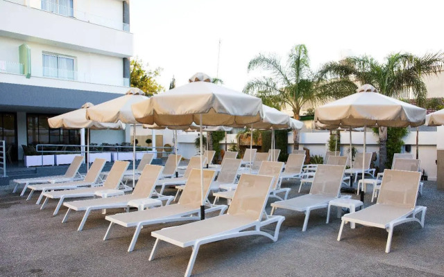 Pefkos Hotel