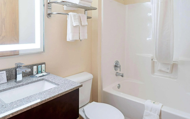 Quality Inn & Suites