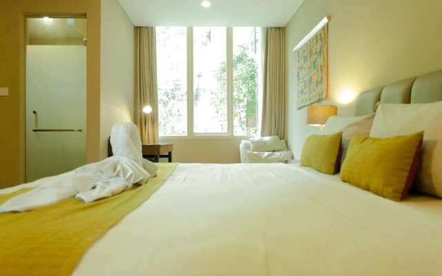 W Home Cipete – Guest Rooms – Jakarta