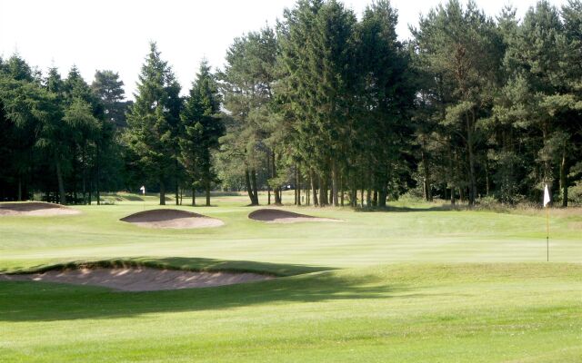 The Green Hotel Golf Resort