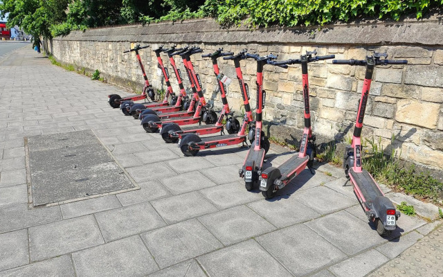 Town Centre House with free parking