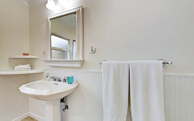1665 James - 2 Br Home