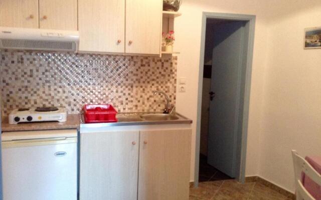 Nikoletta Rooms