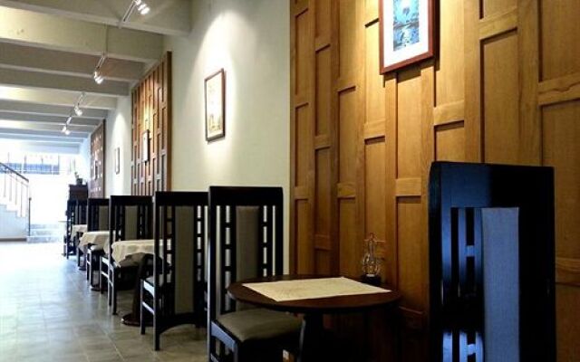 Baan Dinso @ Ratchadamnoen