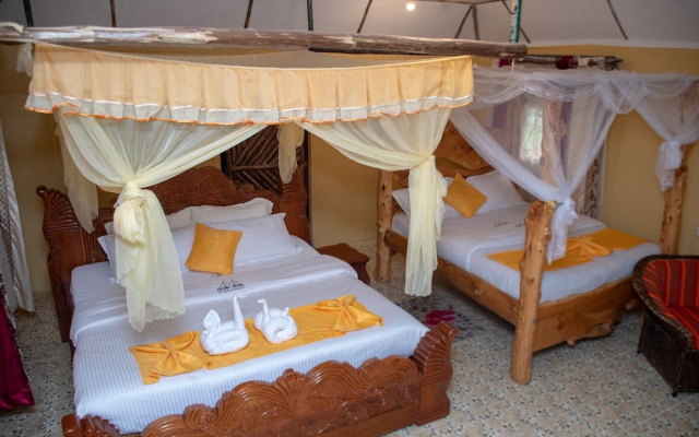 Explore Sand River Lodge