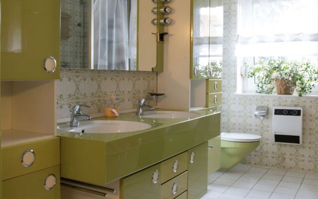 Spacious Holiday Home near Lake in Neukirchen