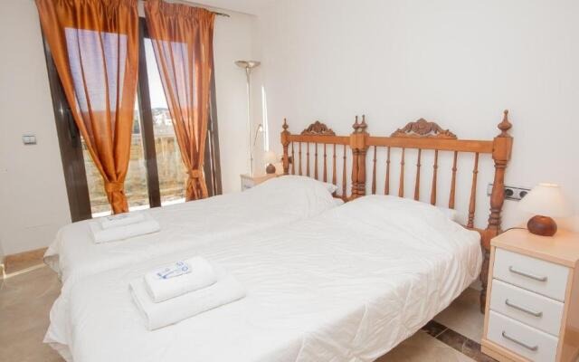Marina Del Castillo 235