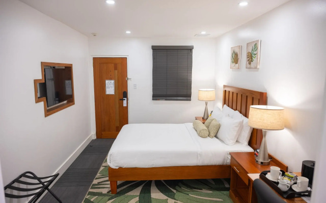 Grand Coastal Hotel