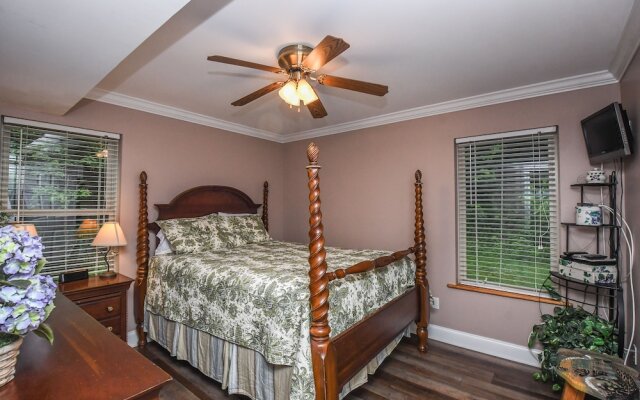 Scenic Overlook 6 Bedroom House