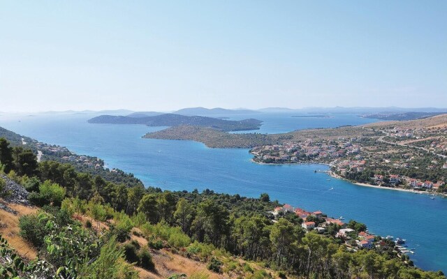 Awesome Apartment in Grebastica With 2 Bedrooms and Wifi