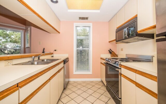 Barrington Court 417 - One Bedroom Condo