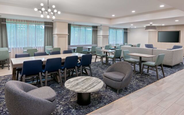 Hampton Inn Hartford/Airport