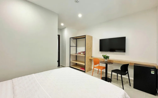 Mona Hotel – Guest Rooms – Dĩ An