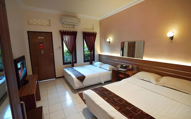 Patria Plaza Hotel