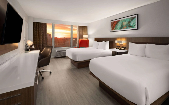 Wyndham Garden Norfolk Downtown