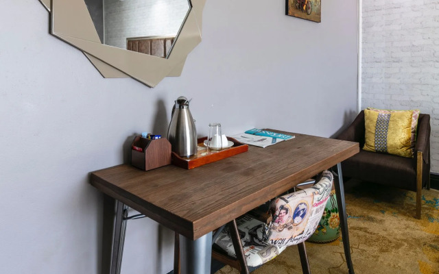 Madamz Bed & Breakfast