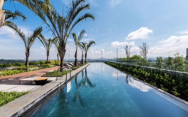 Stunning Views | Luxurious Apartment with Marginal Pinheiros View at River One Residencial by Okaeri Home Apartments