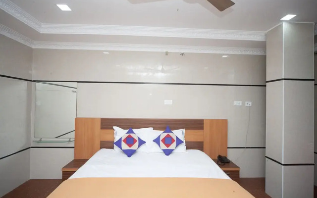 SPOT ON 30656 Sree Padma Residency