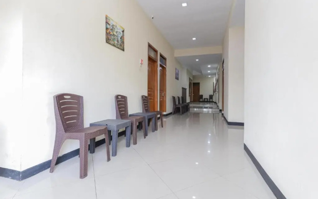 OYO 90175 Tl Guest House