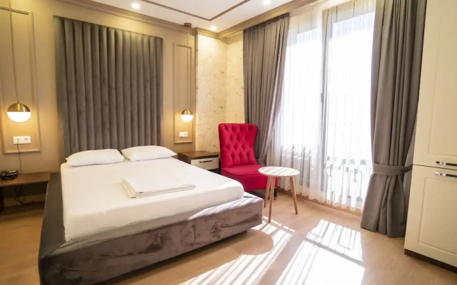 Dymar Hotel