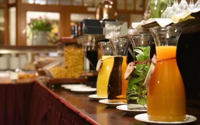 Cella Central Historic Boutique Hotel