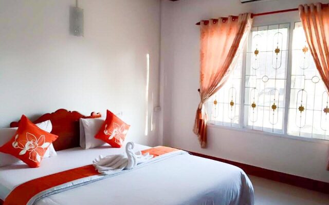 Phoumixay Hotel
