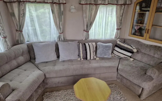 2 Bed Caravan With Aberystwyth Town Viev