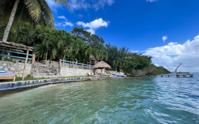 Villa Santuario Lake Front Oasis