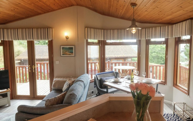 The Lodge @ Clifftop Park