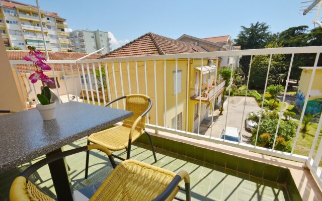 Studio Dimitris II Apartments