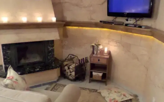 Apart - House Limba