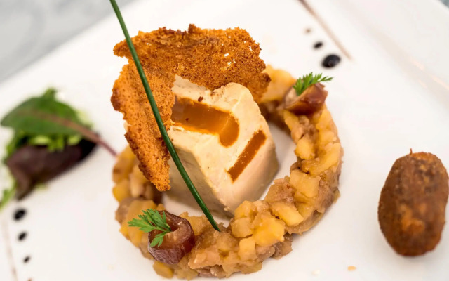 Logis Hotel les Cedres Bleus