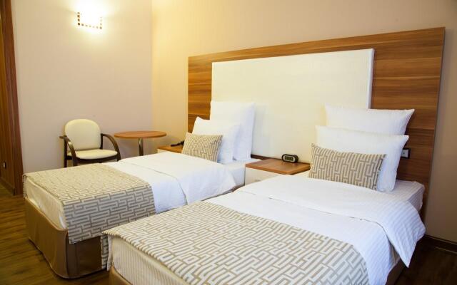 Angel Hotel