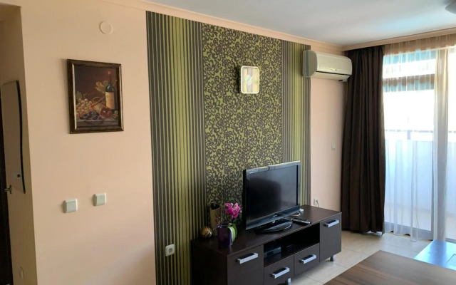 ARENA Aparthotel