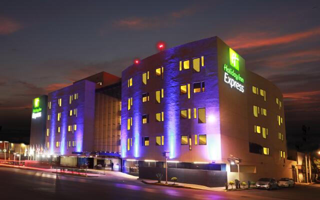 Holiday Inn Express Mexico Aeropuerto, an IHG Hotel