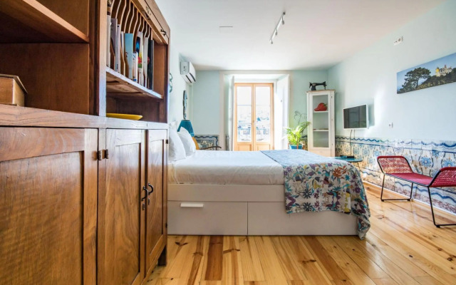 Lisbon Heart Apartments - Yellow Apartment by LovelyStay