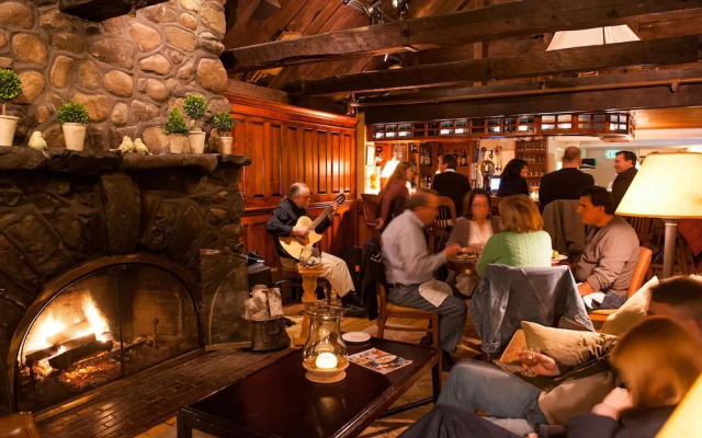 York Harbor Inn