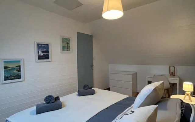 Pretty House 50m From the sea