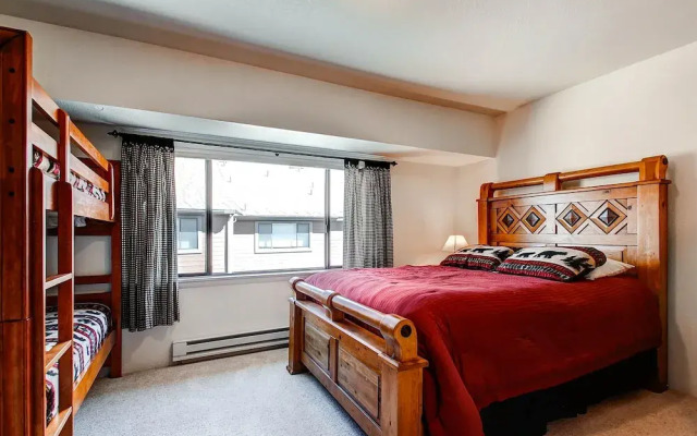 Winterpoint 22 2 Bedroom Townhouse by RedAwning