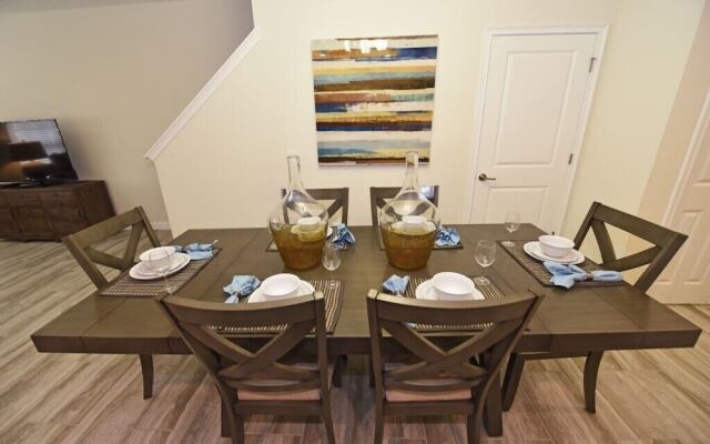 4-Bedroom Villa in Davenport Champions Gate-1610EMVDI