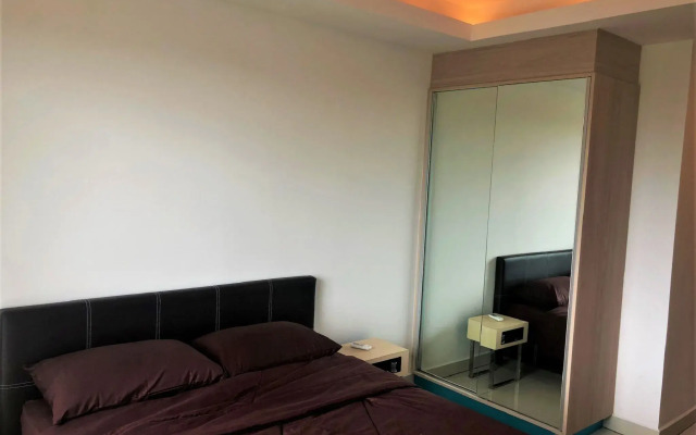 Laguna Beach Resort 2 - Modern Studio Condo