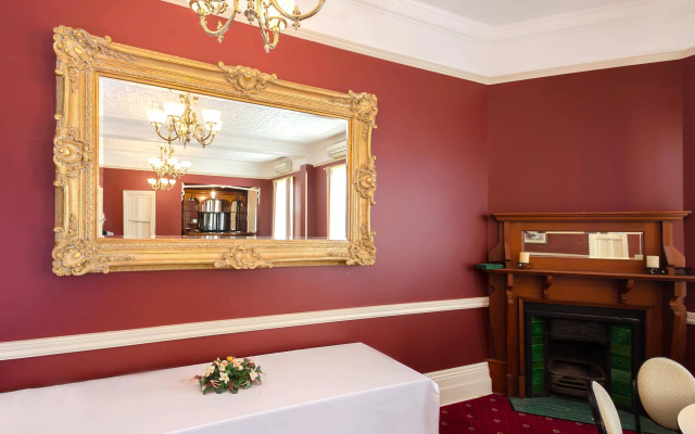 Criterion Hotel Warwick