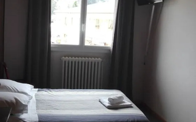 Hotel Bar Restaurant Les Gentianes