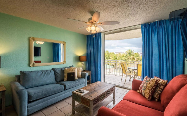 Sunrise Suites Resort