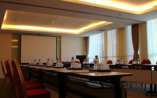 Q Box Hotel Shanghai Meilong